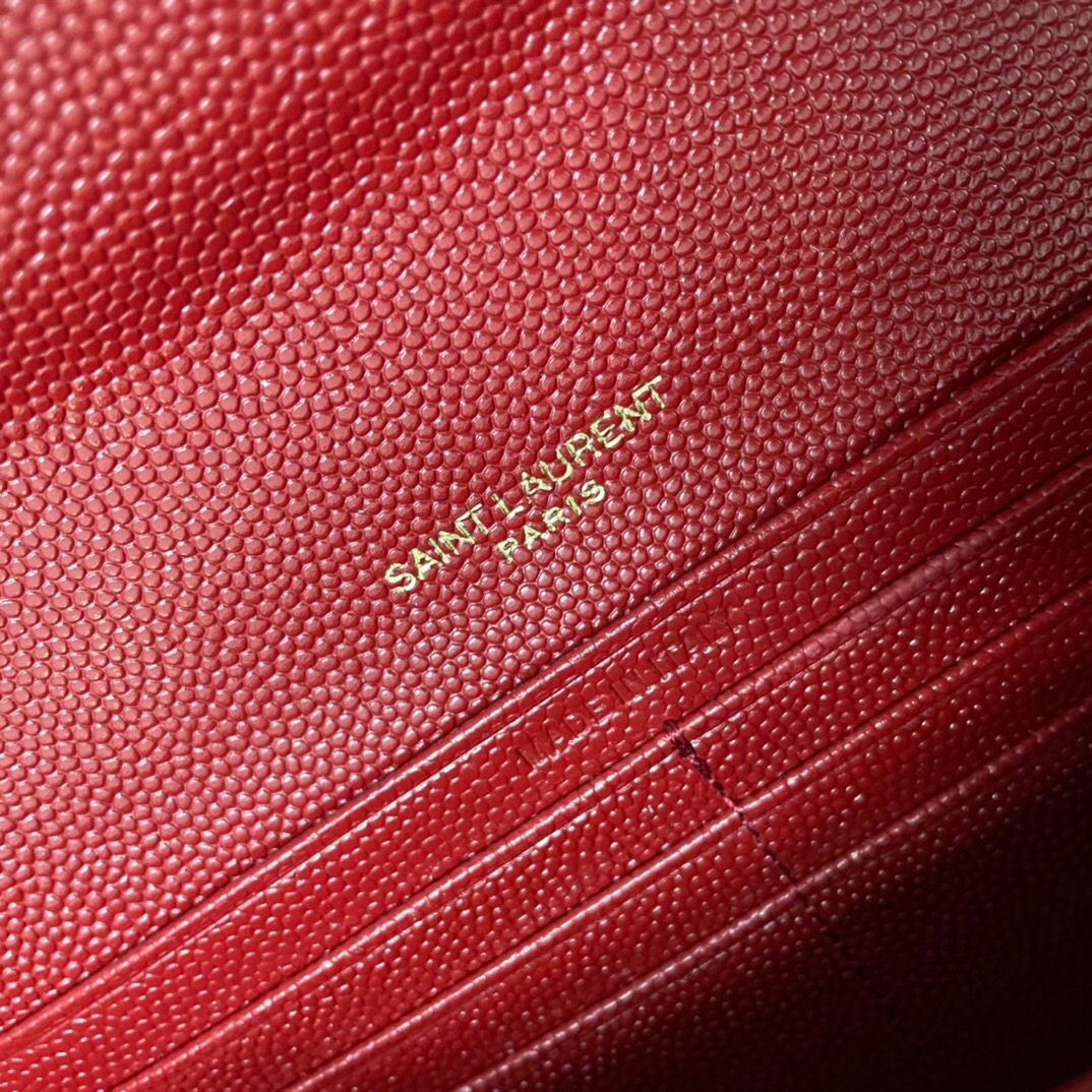 Y51 Calfskin With Gold Buckle Wallet In Red