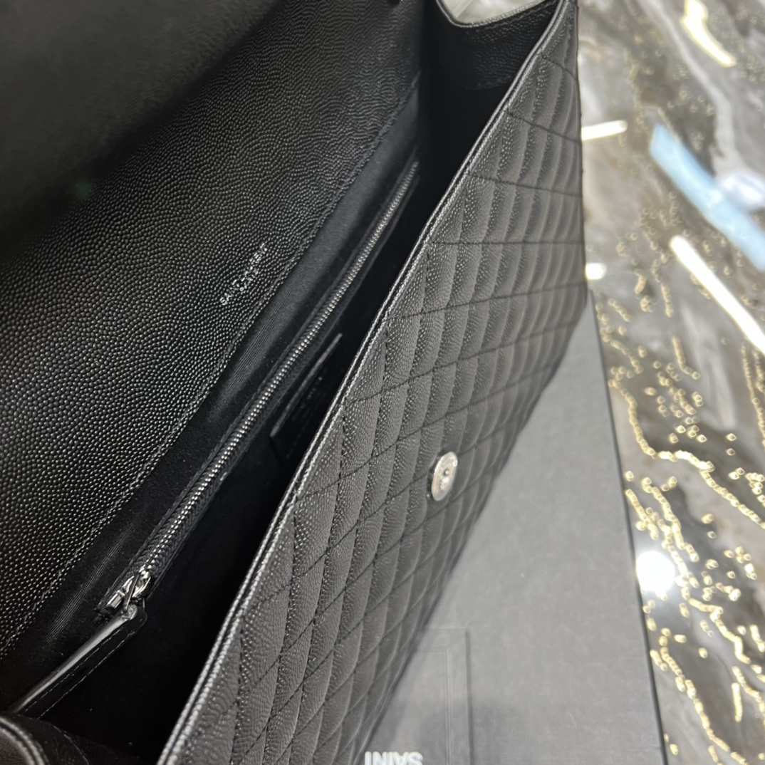 Y51 Envelope Large Bag black silver hardware