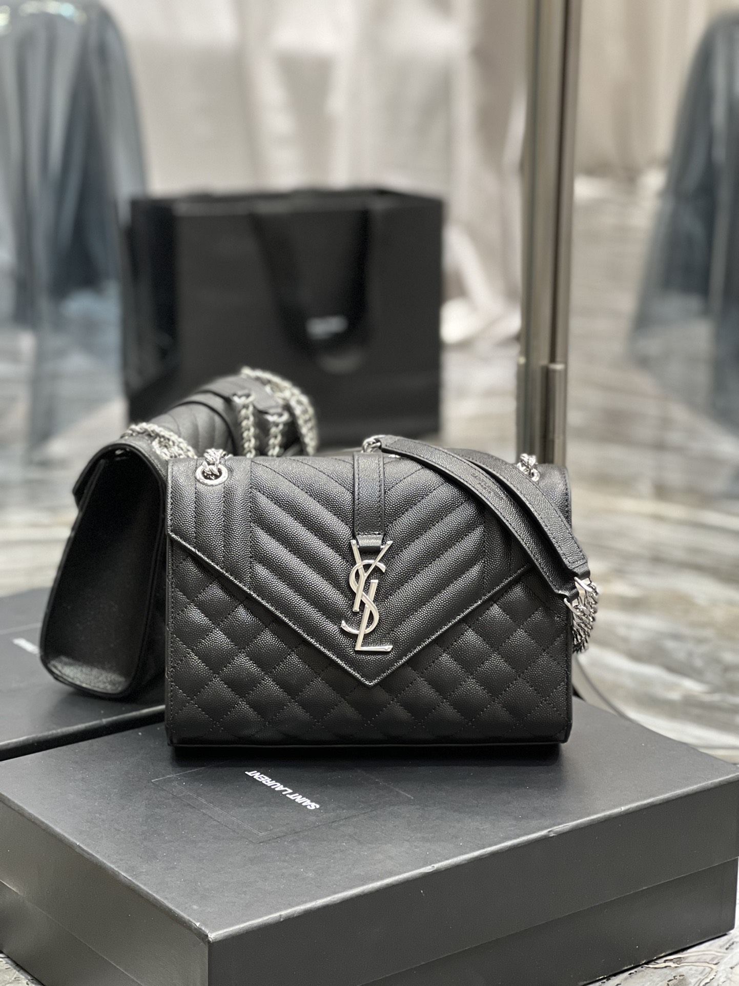 Y51 Medium Envelope Silver in Black