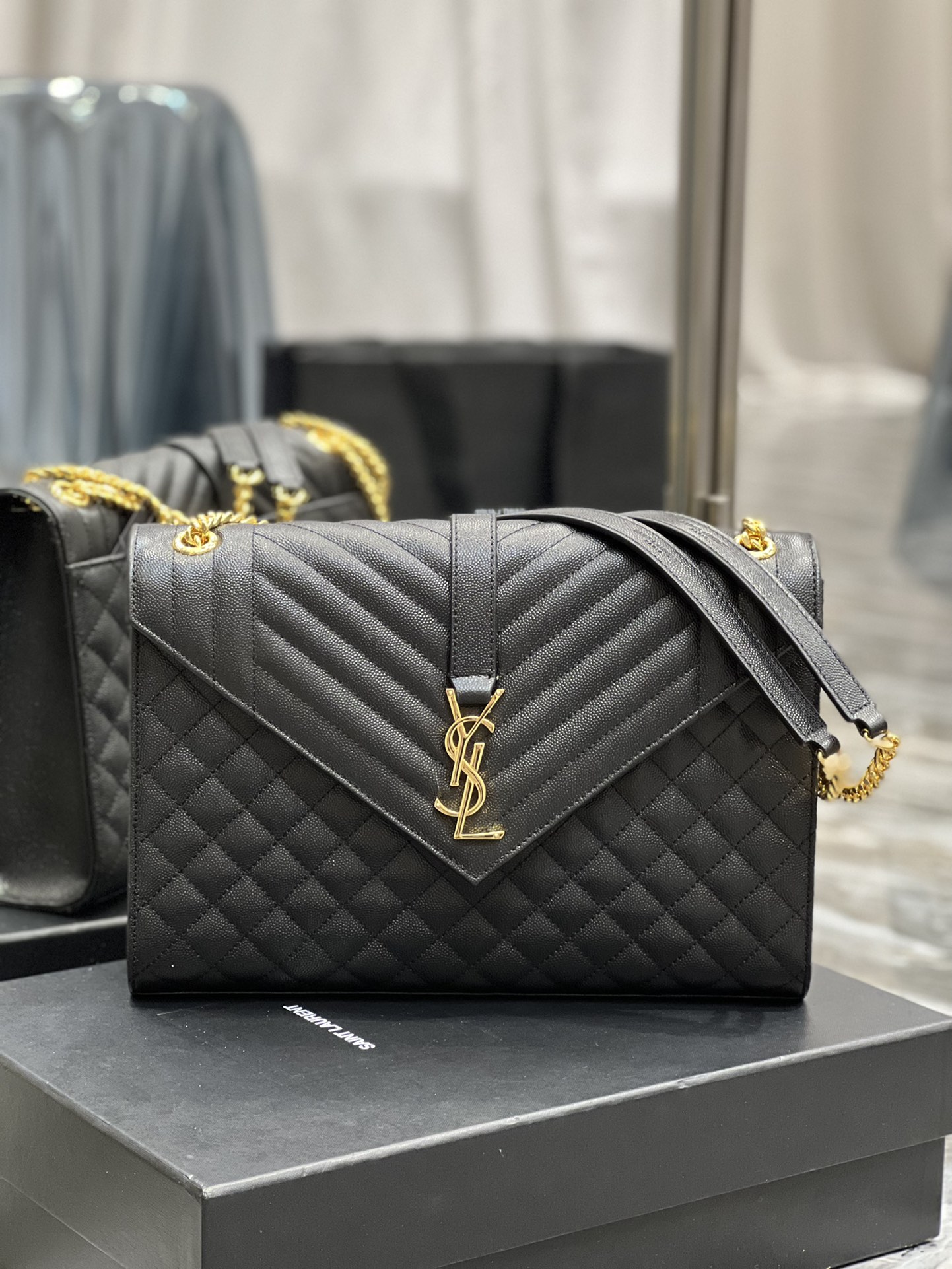 Y51 Envelope Large Bag black gold hardware