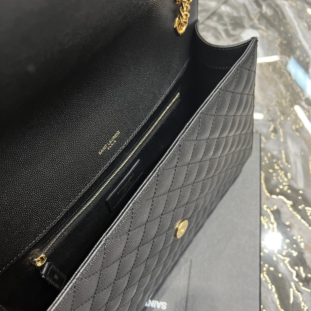 Y51 Envelope Large Bag black gold hardware