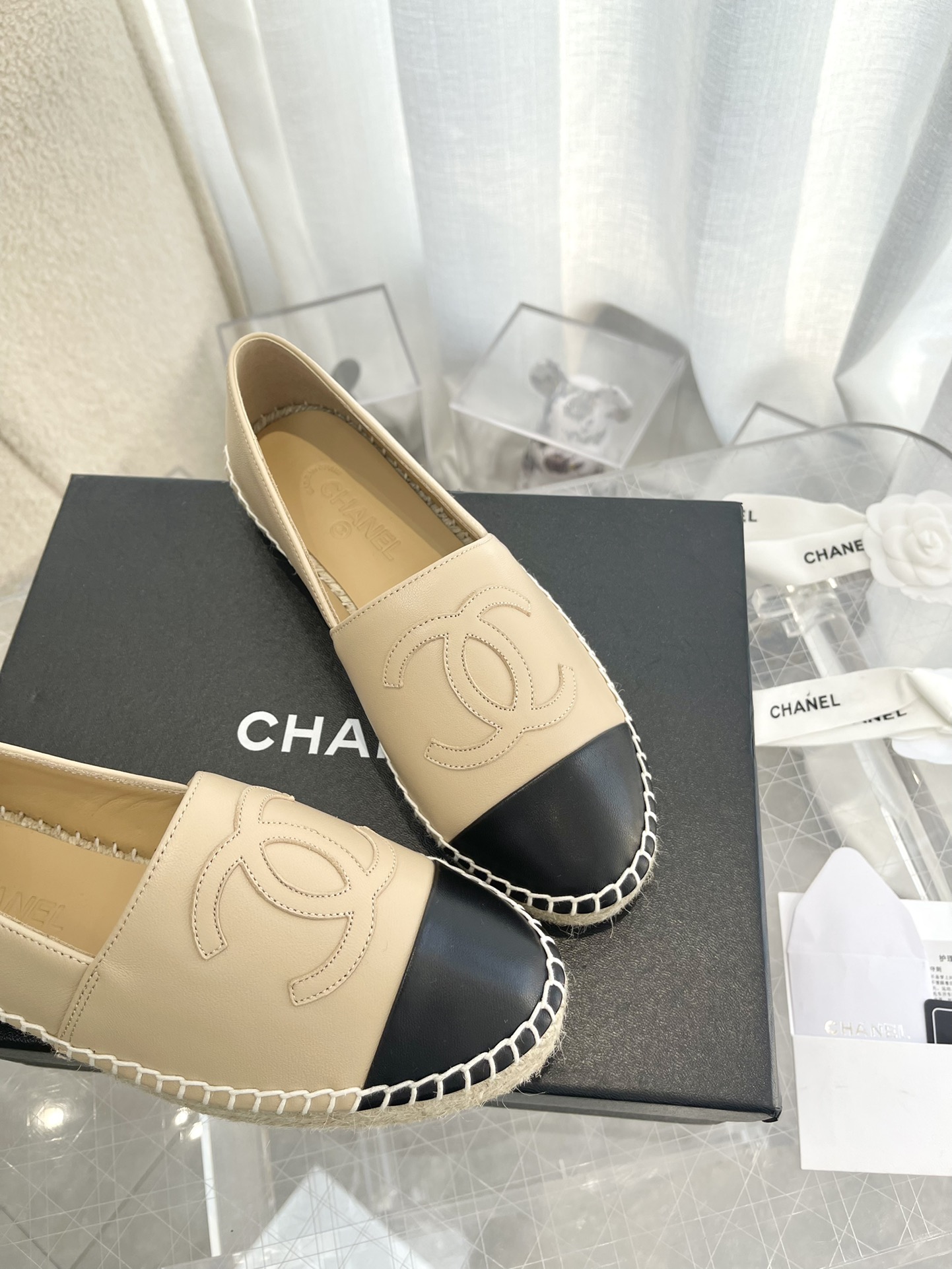 Ch**el Loafer Beige And Black