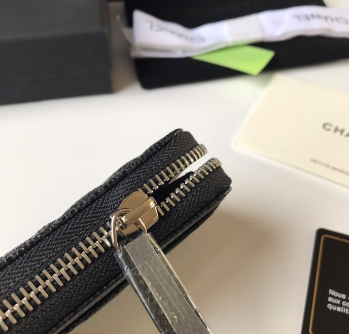 Ch**el Wallet84511 Black