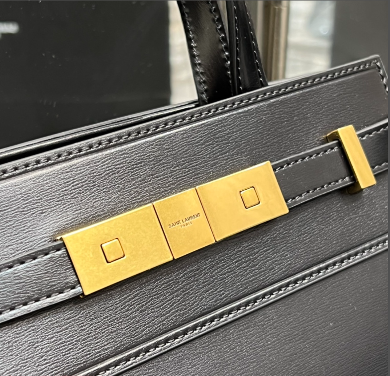 Y51 Sac De Jour Nano Handle Bag Black 21CM 593741