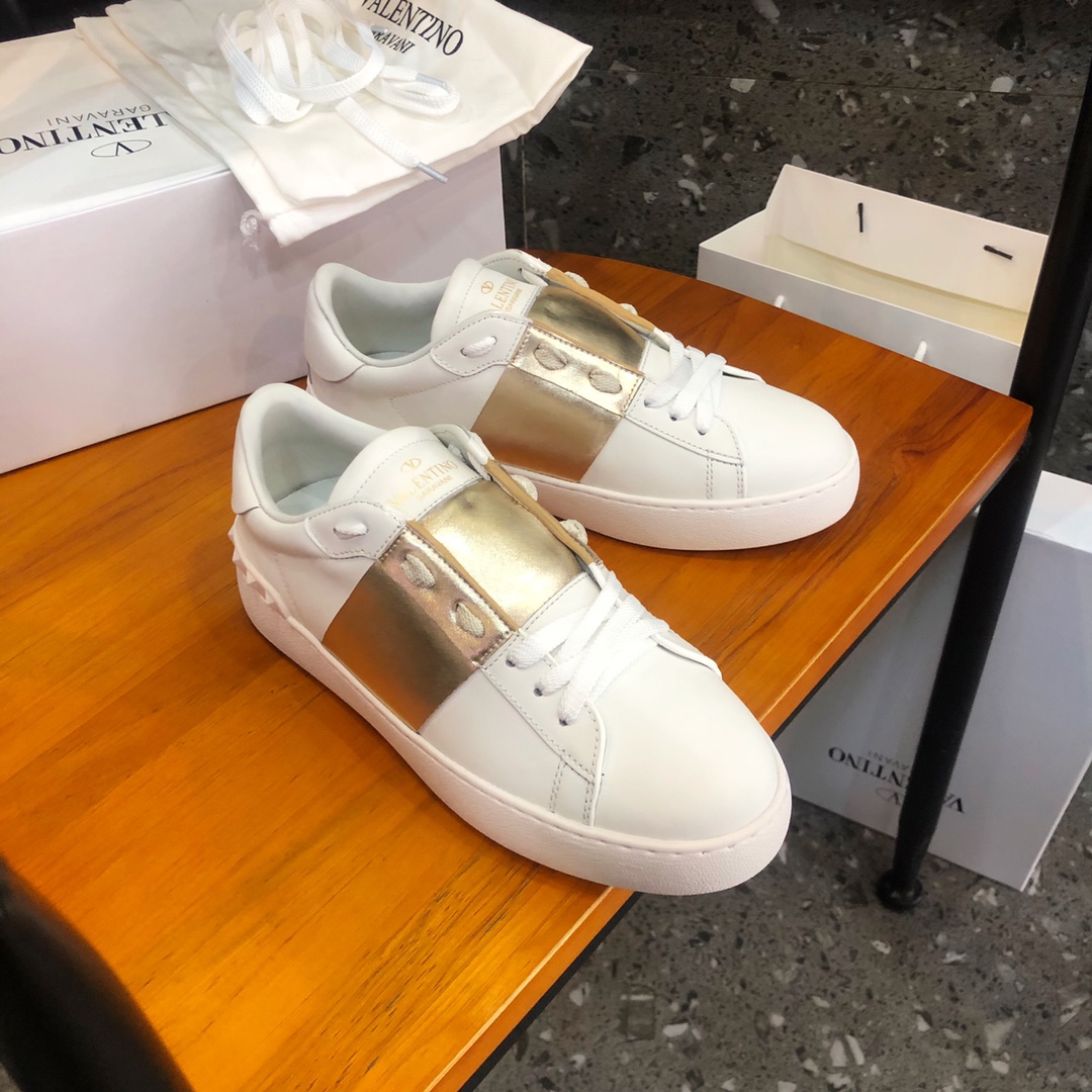 Va1e*ntin0 Sneaker Gold 