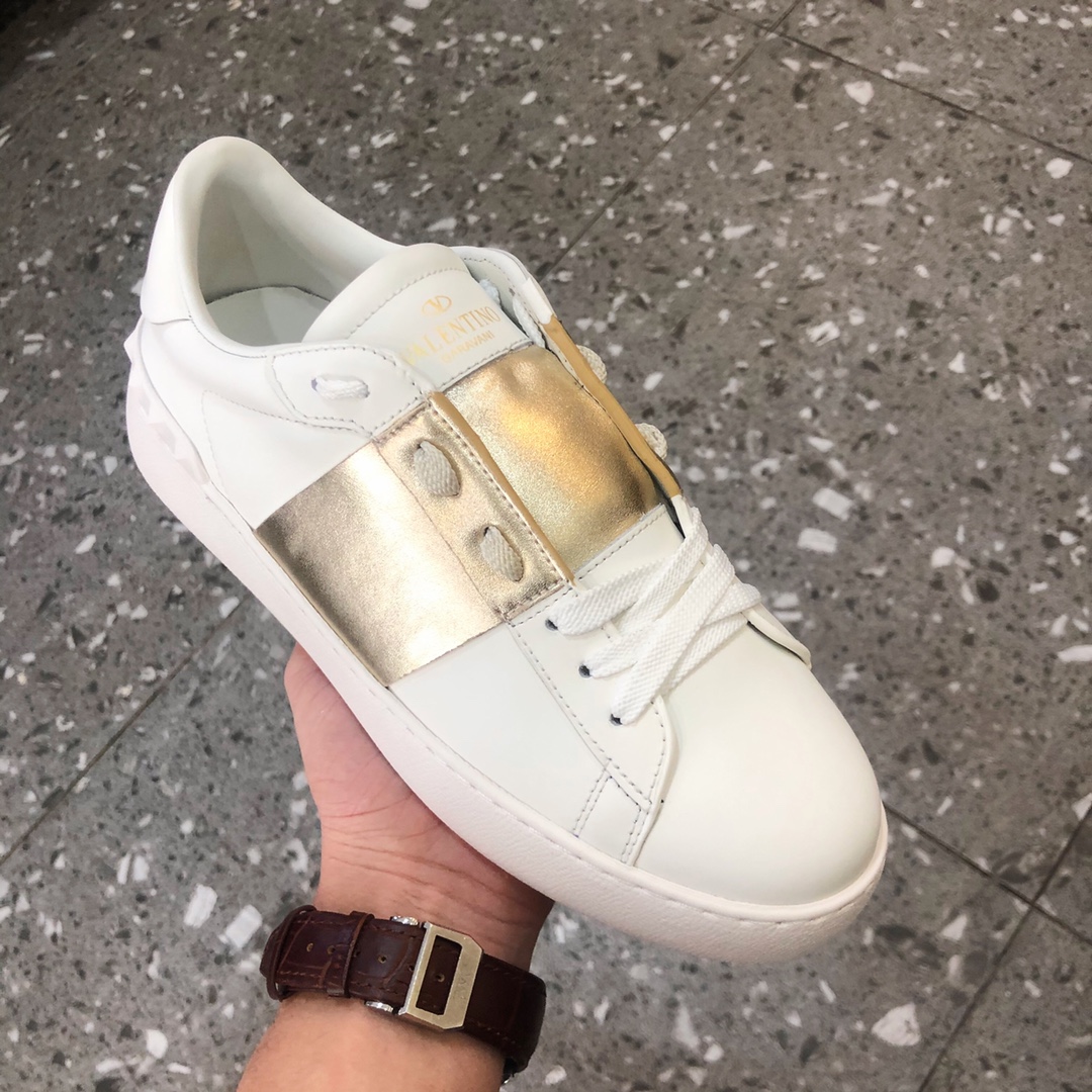 Va1e*ntin0 Sneaker Gold