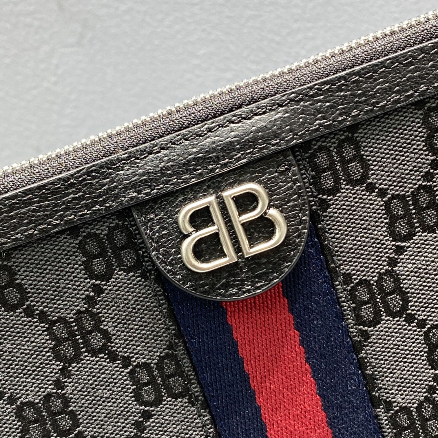 Balenciag & Gvc*1 Men Pouch 2294