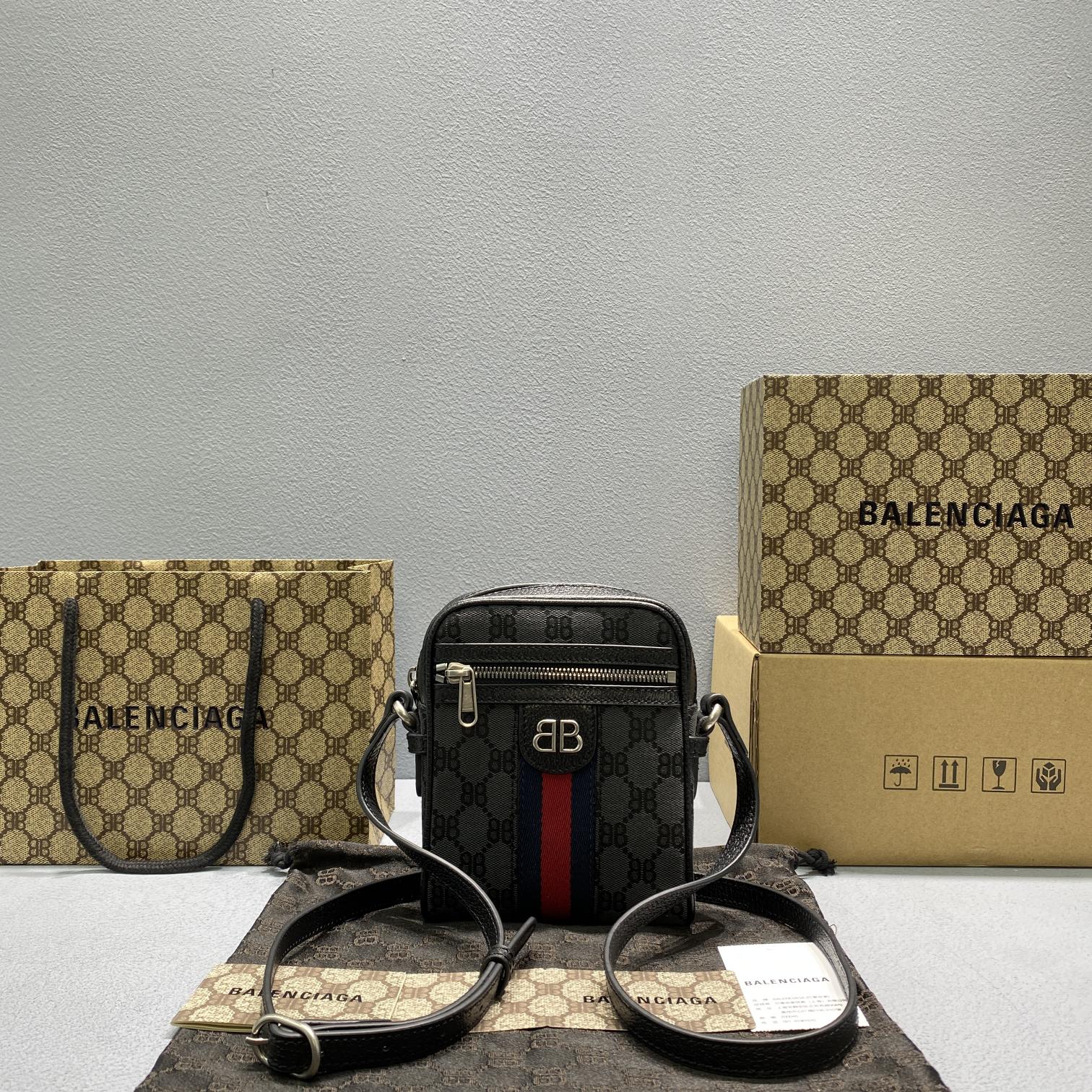 Balenciag & Gvc*1 Camera Shouler Bag 2313