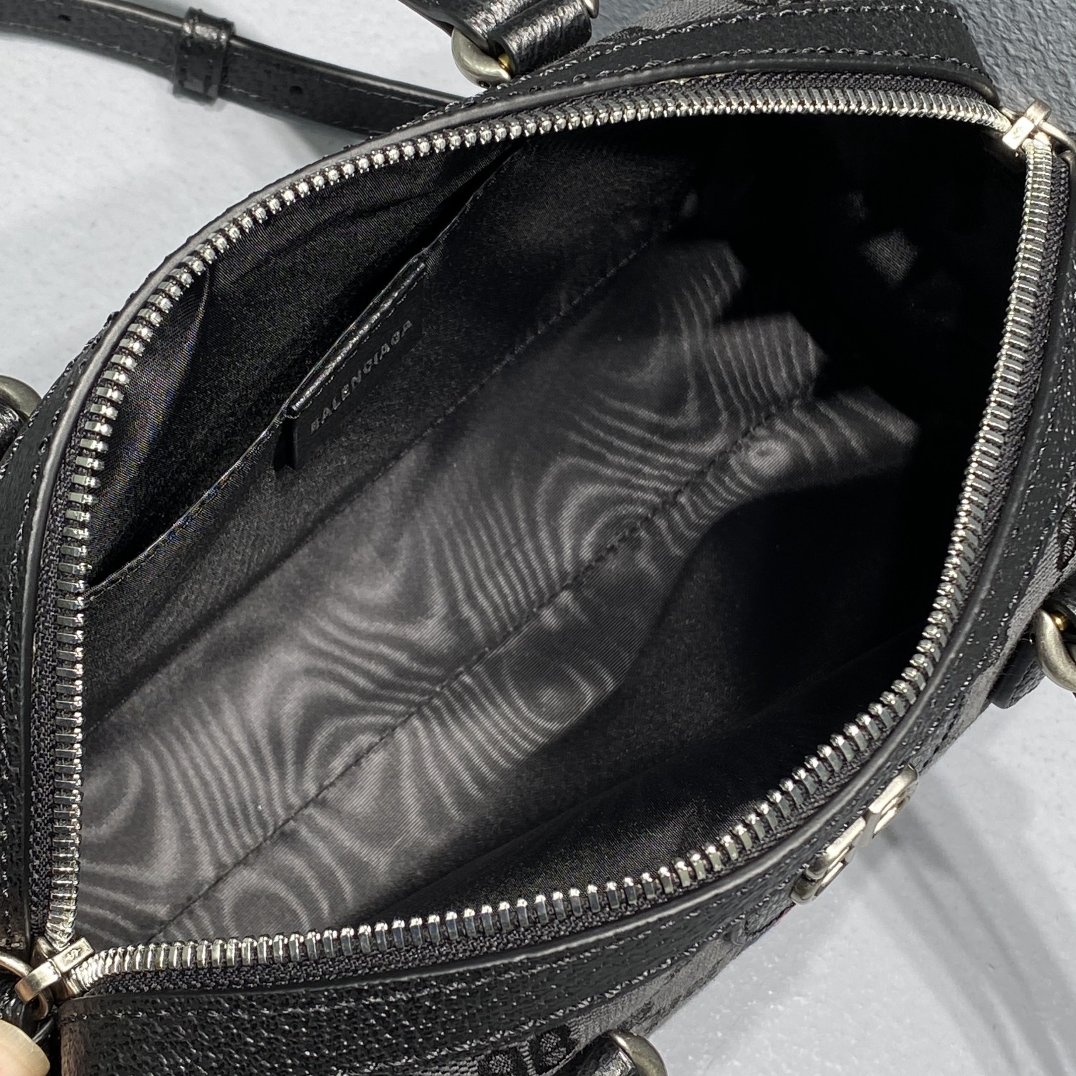 Balenciag & Gvc*1 Canvas and Leather Bag Black 2295