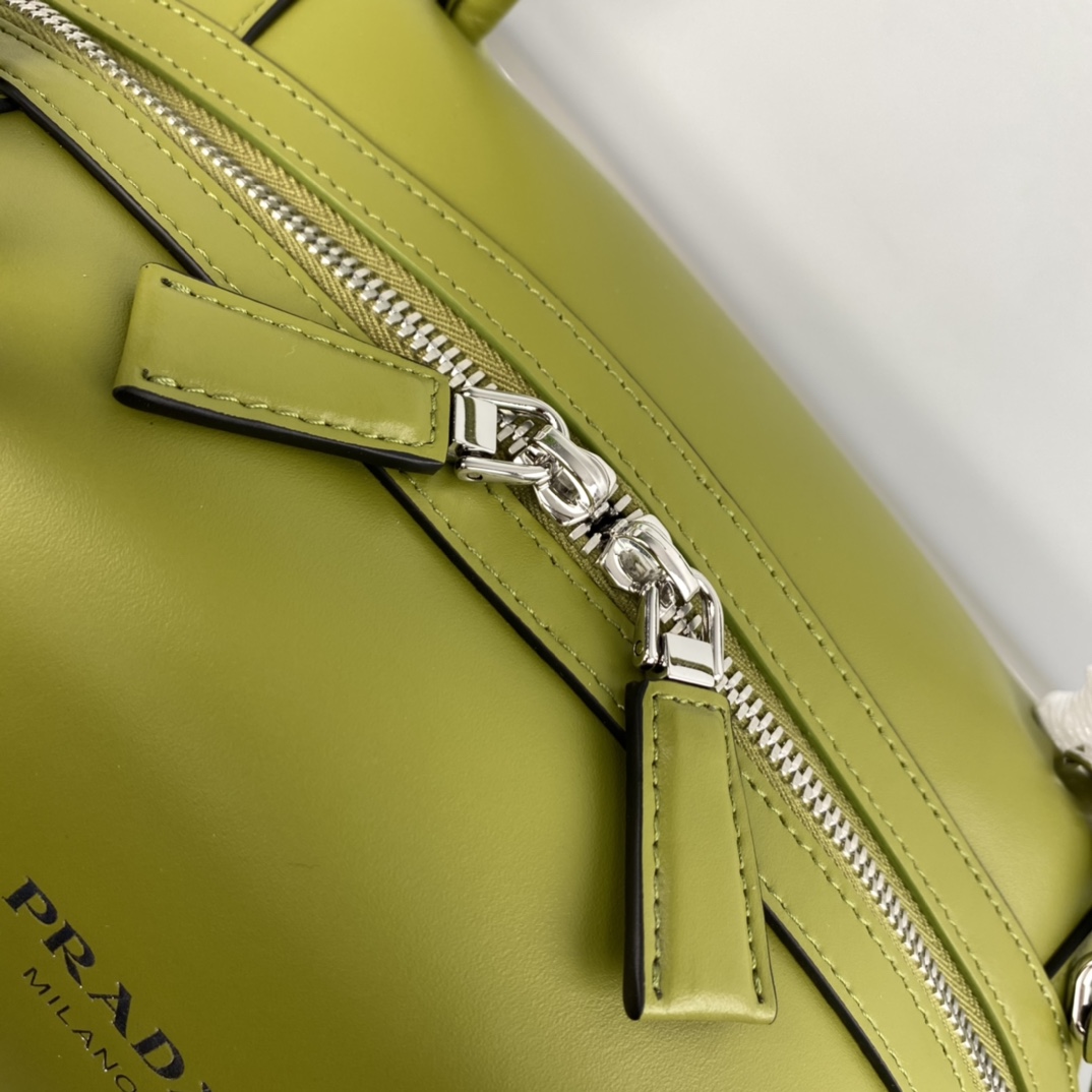 Pra*a Medium S*pernova Handbag Green