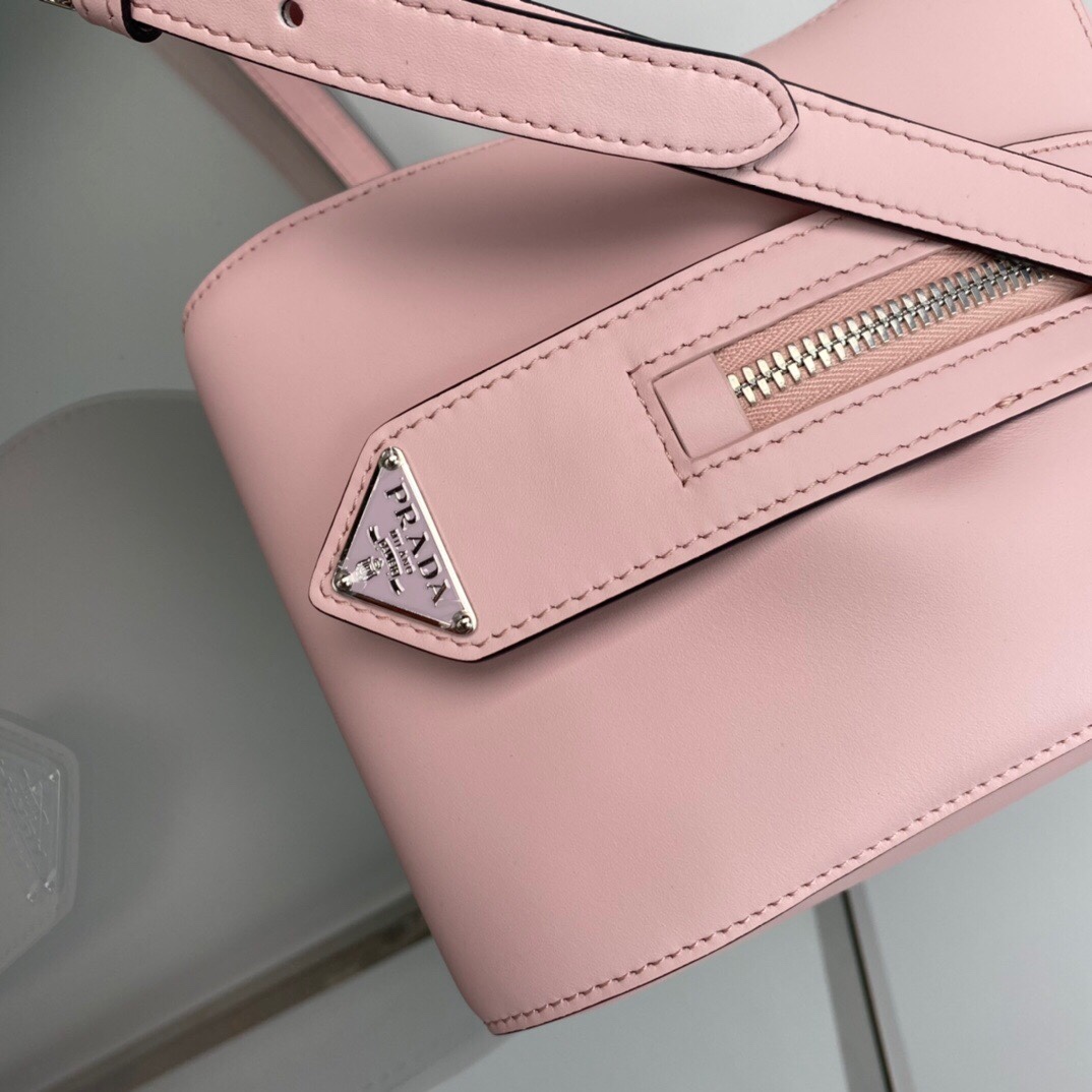 Pra*a Medium S*pernova Handbag Pink