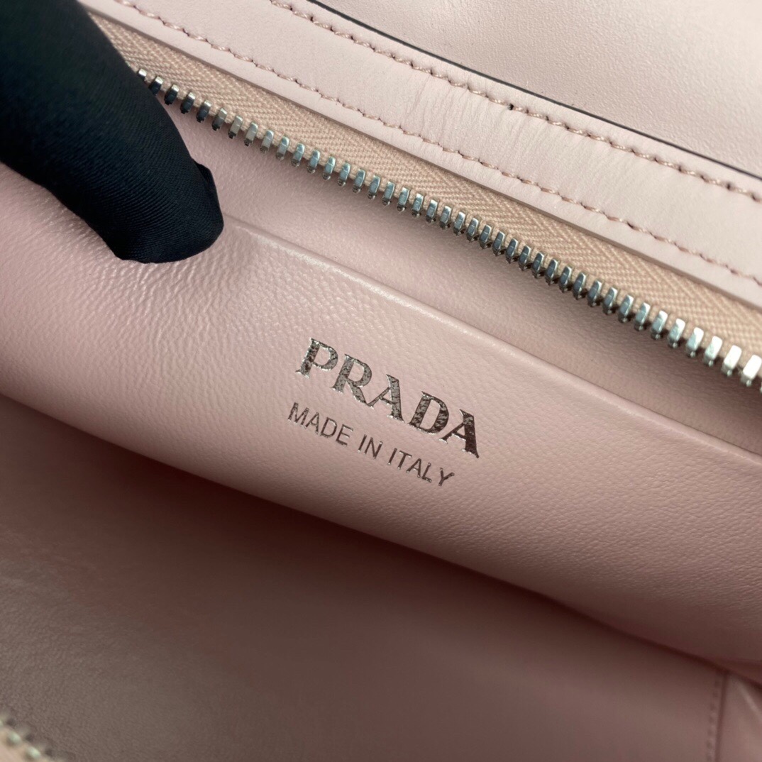 Pra*a Medium S*pernova Handbag Pink