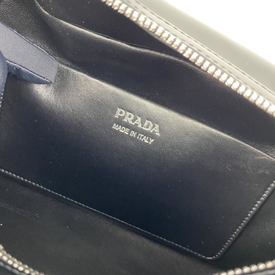 Pra*a Medium S*pernova Handbag Black 1BA365