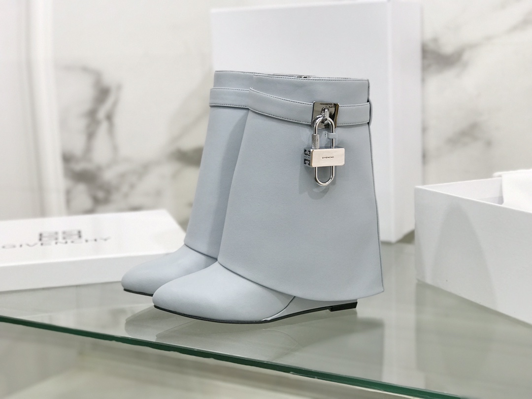 Givenchy Boots Light Blue