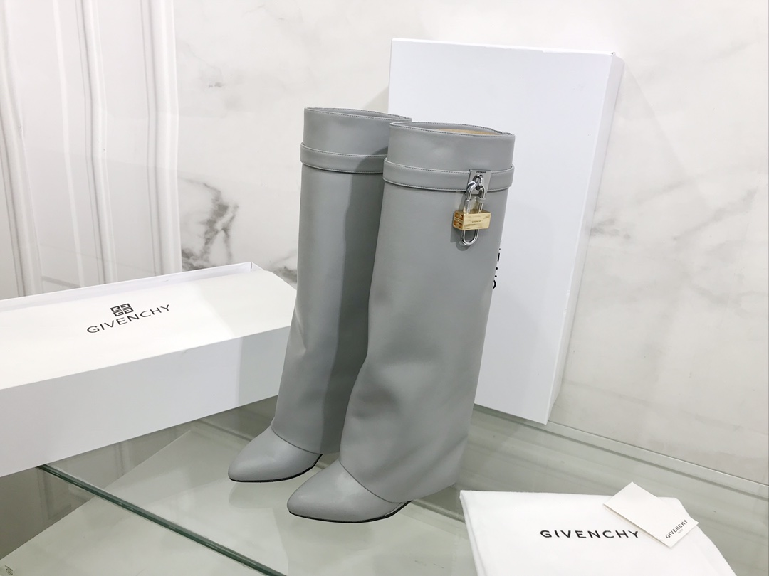 Givenchy Boots Grey 02