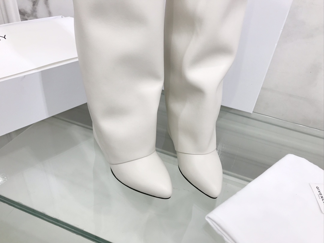 Givenchy Boots White 02
