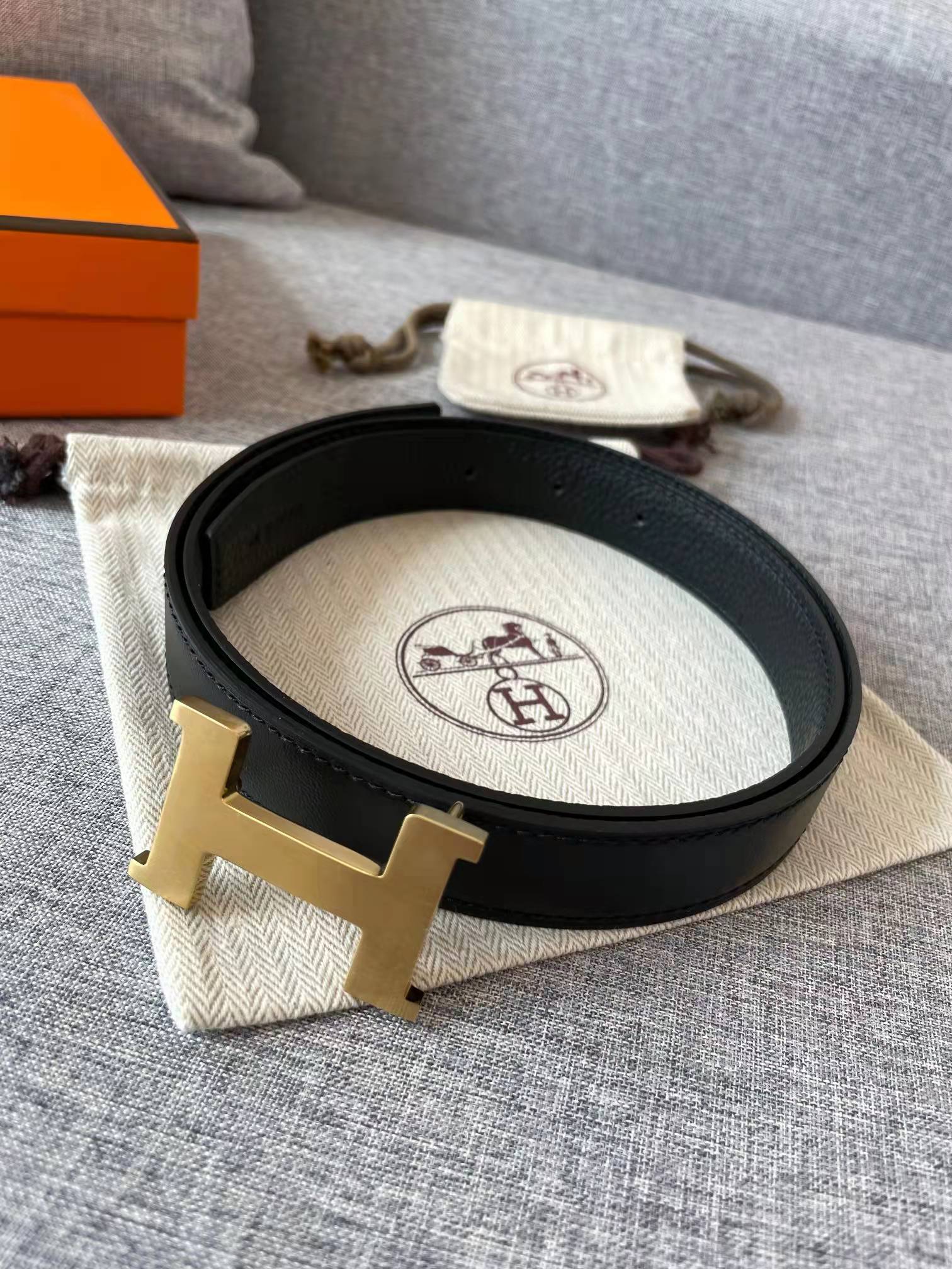 H**me5 Belt Black