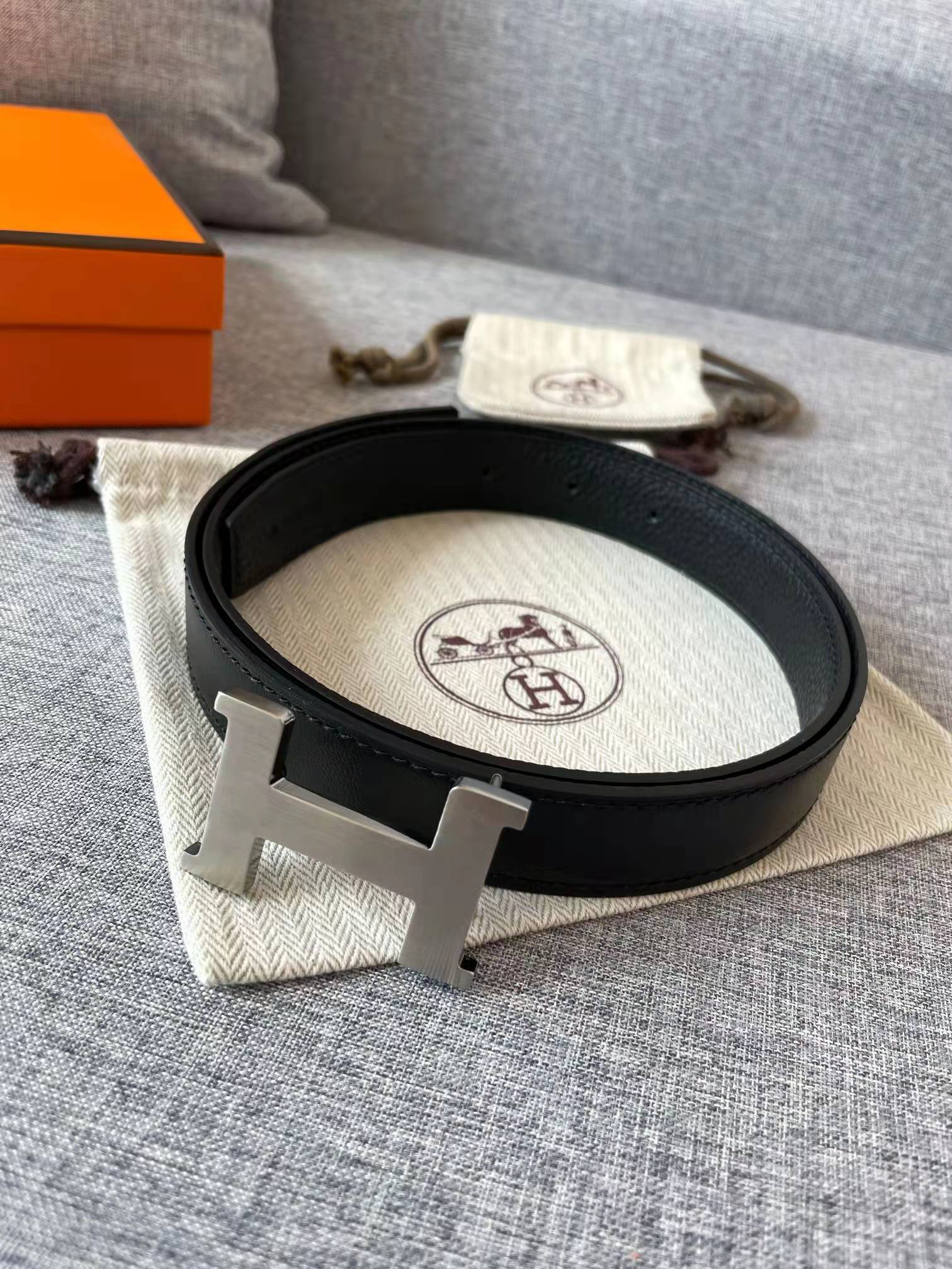 H**me5 Belt Black