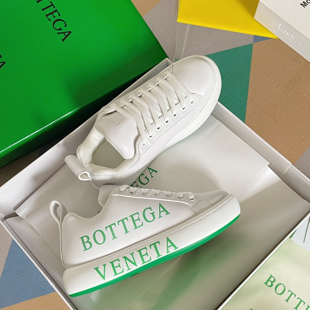 B0tt*ga Ven*ta Sneaker White