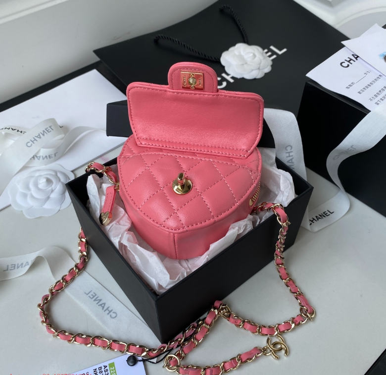 Ch**el Heart Bag Medium Pink Lambskin