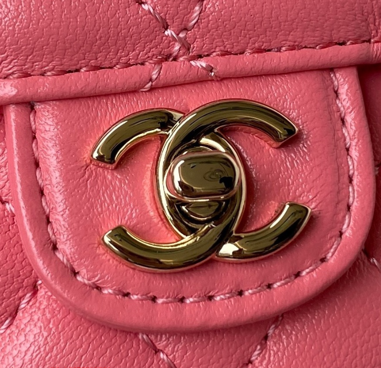 Ch**el Heart Bag Medium Pink Lambskin