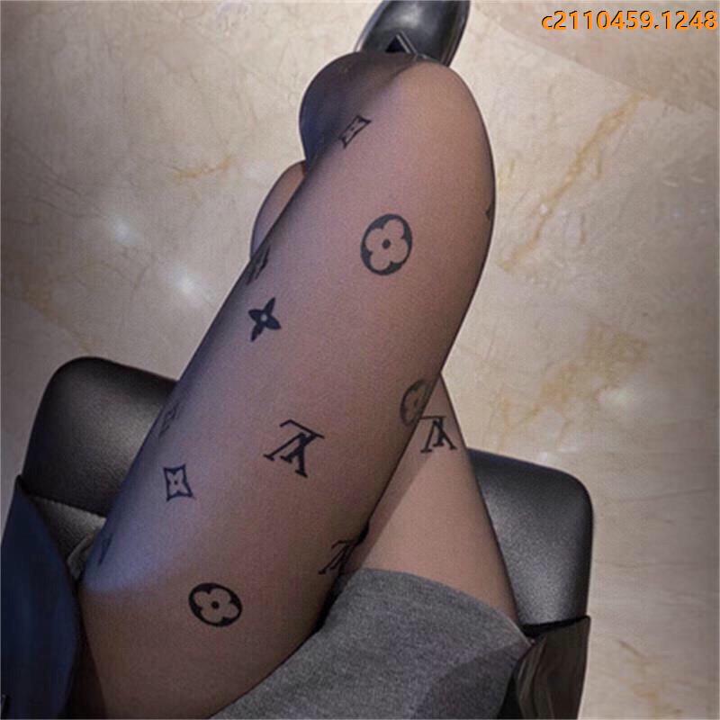 L0vis Vvtt0nSilk Stockings