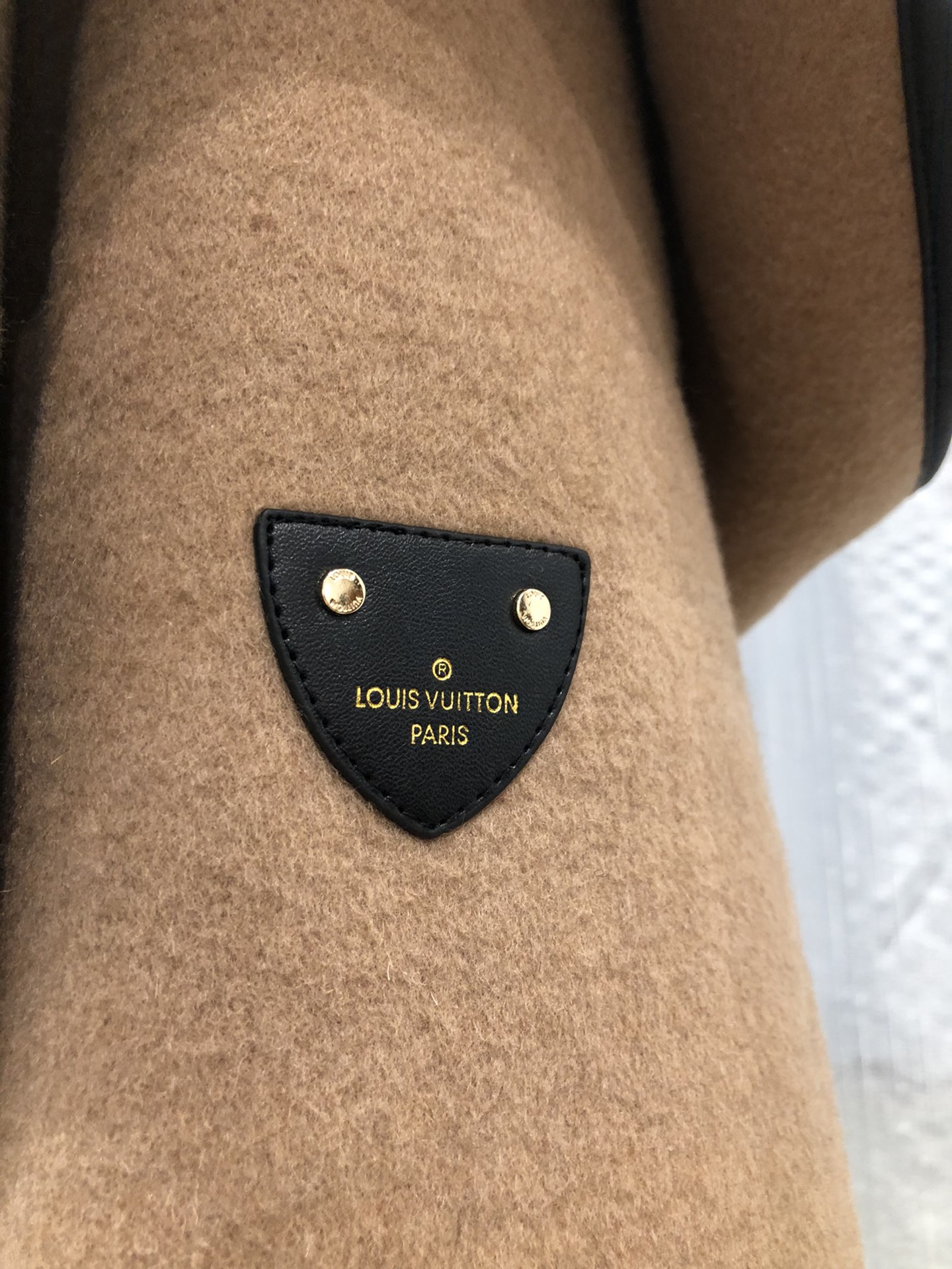 L0vis Vvtt0n Coat
