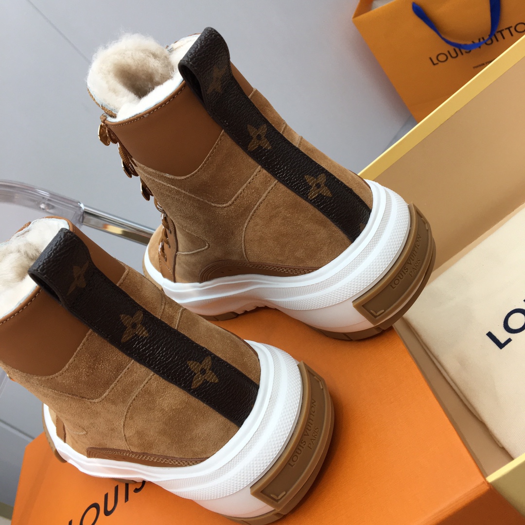 L0vis Vvtt0n High-Top Sneakers
