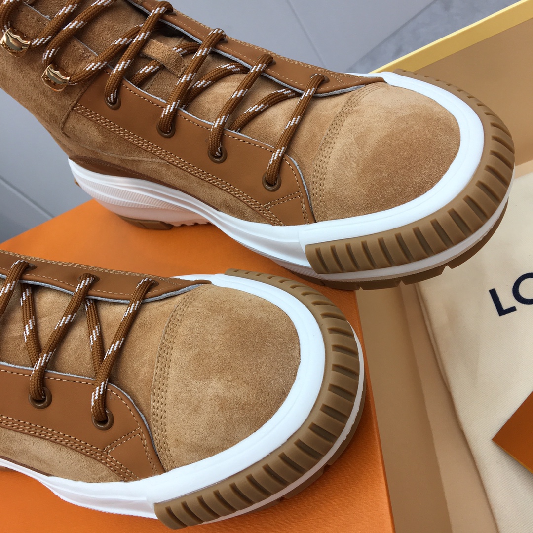 L0vis Vvtt0n High-Top Sneakers