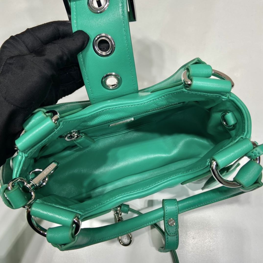 Pra*a Moon Hand Bag Green
