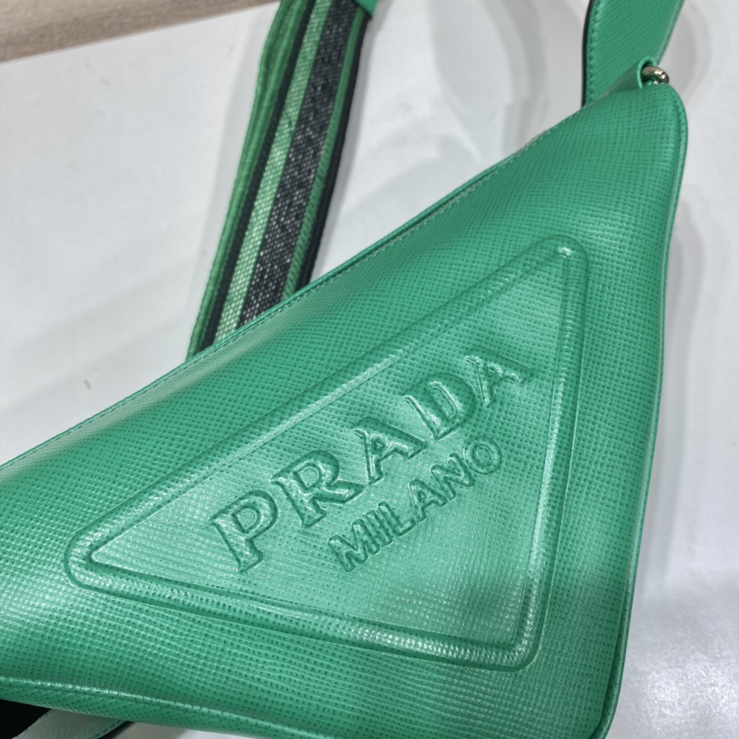 Pra*a Triangle Crossbody Bag 2VH155