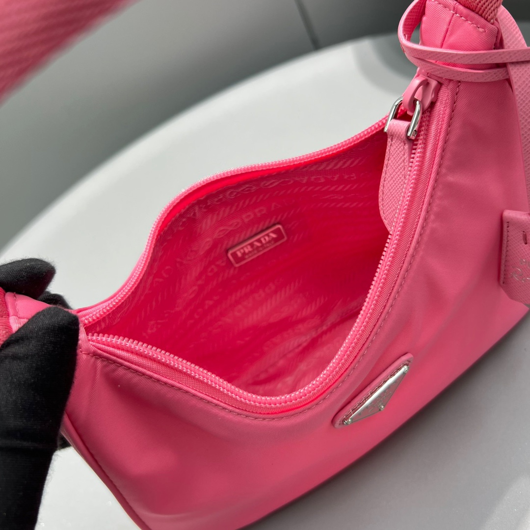 Pra*a 1NE515 Hobo Bag Dark Pink