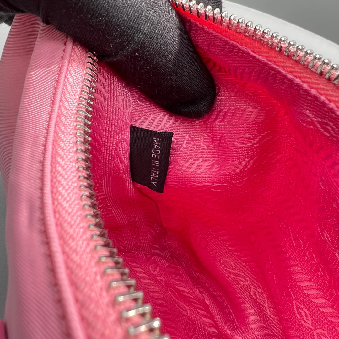 Pra*a Nylon Hobo Bag Pink