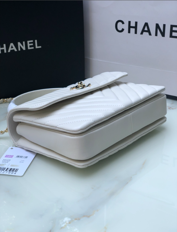 Ch**el Trendy CC Handbag 25cm White 92236