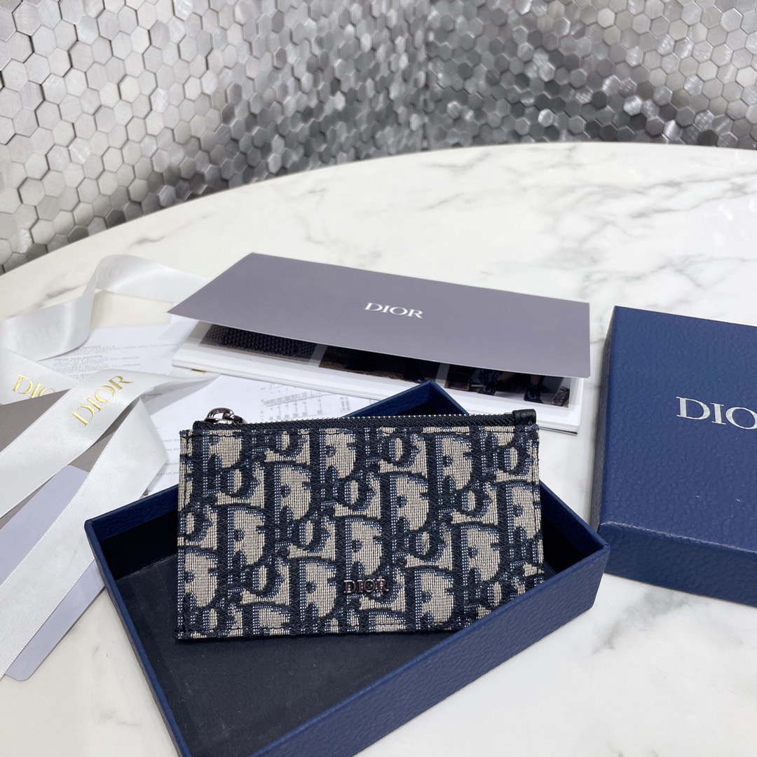 D10r Zipped Card Holder