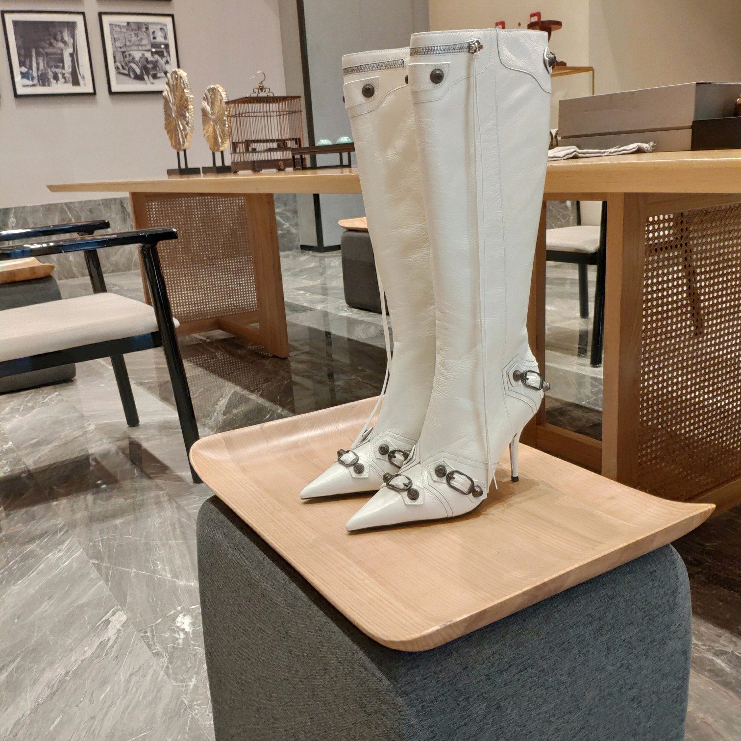 Ba1en*iaga Boots White 02
