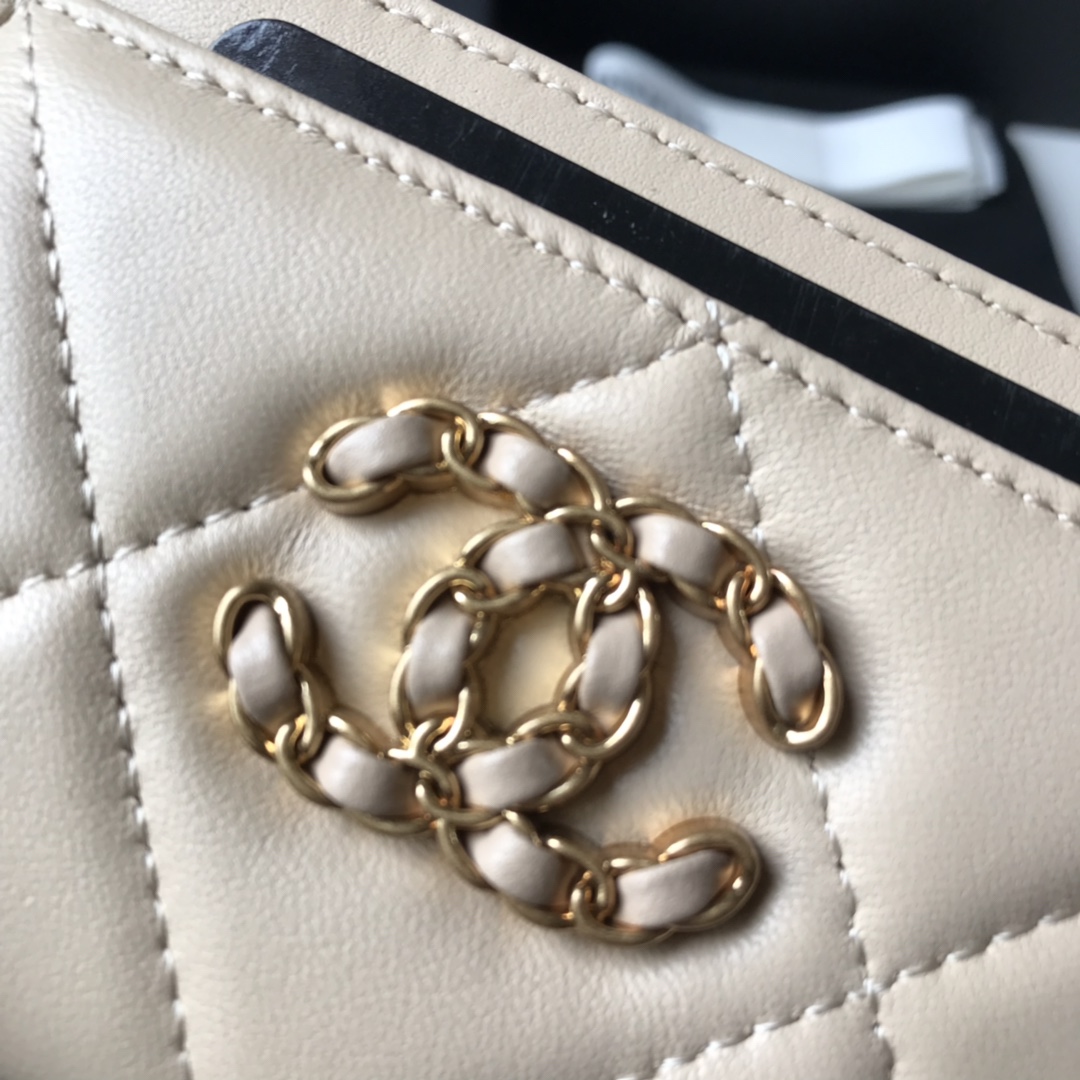 Ch**el Wallet Lambskin