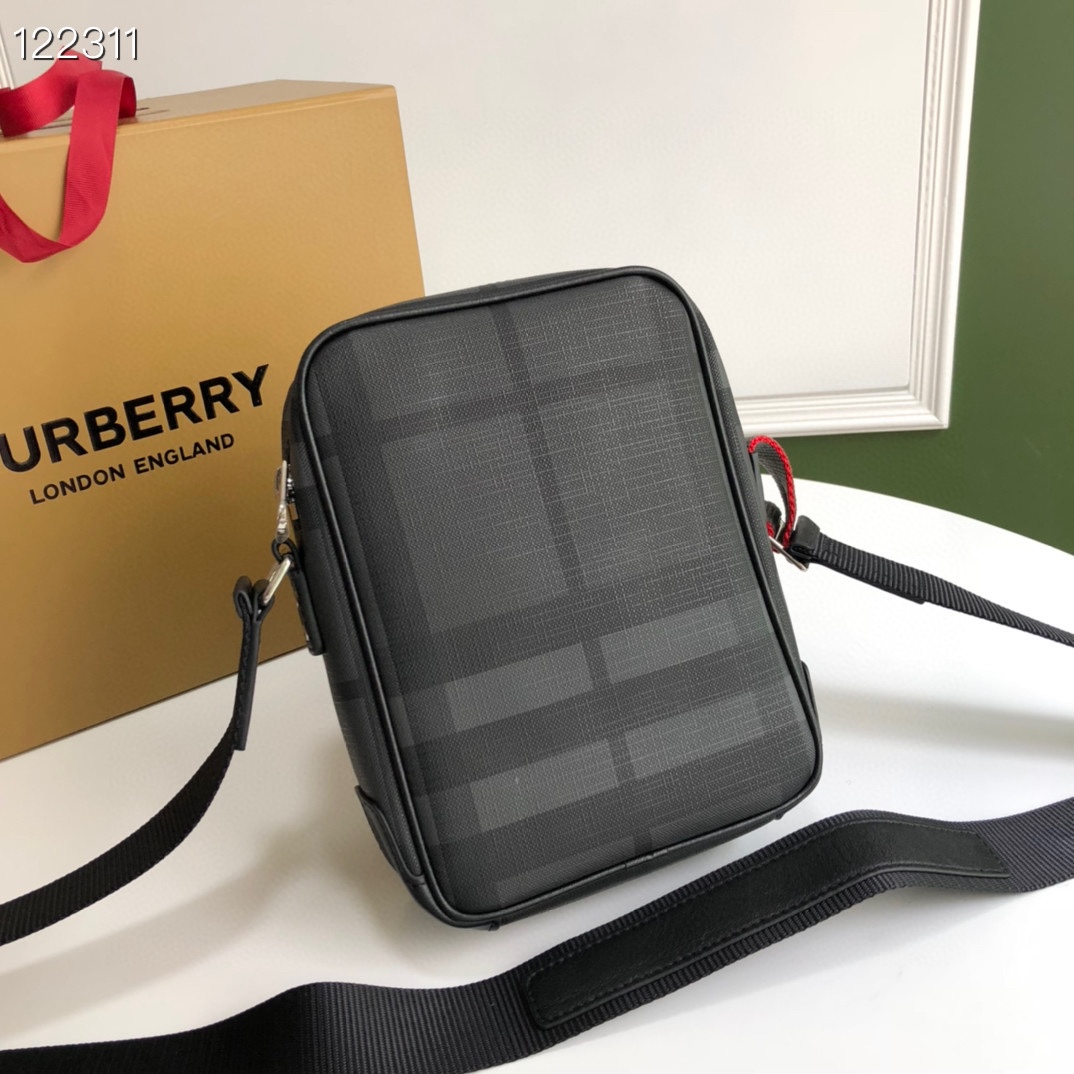 Bv*b*rry Shoulder Bag 
