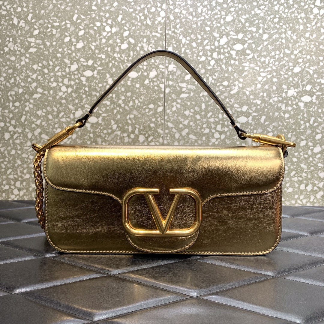 Va1e*ntin0 Garavani Loco Gold