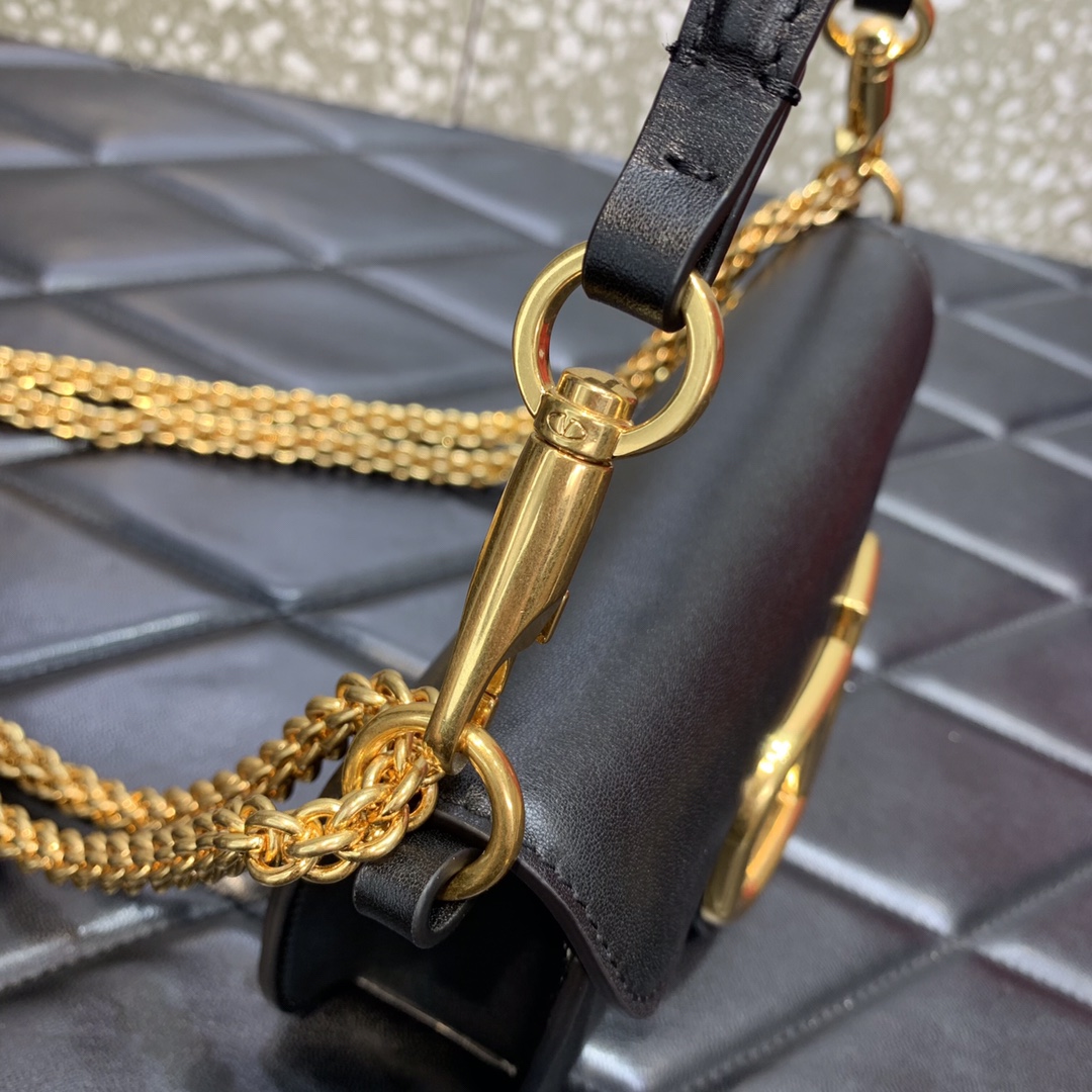Va1e*ntin0 Mini Loco Black 20cm
