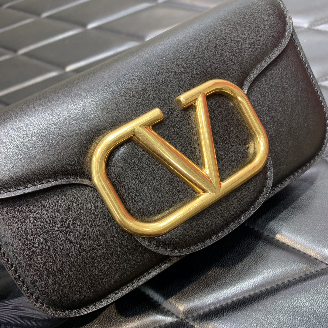 Va1e*ntin0 Mini Loco Black 20cm