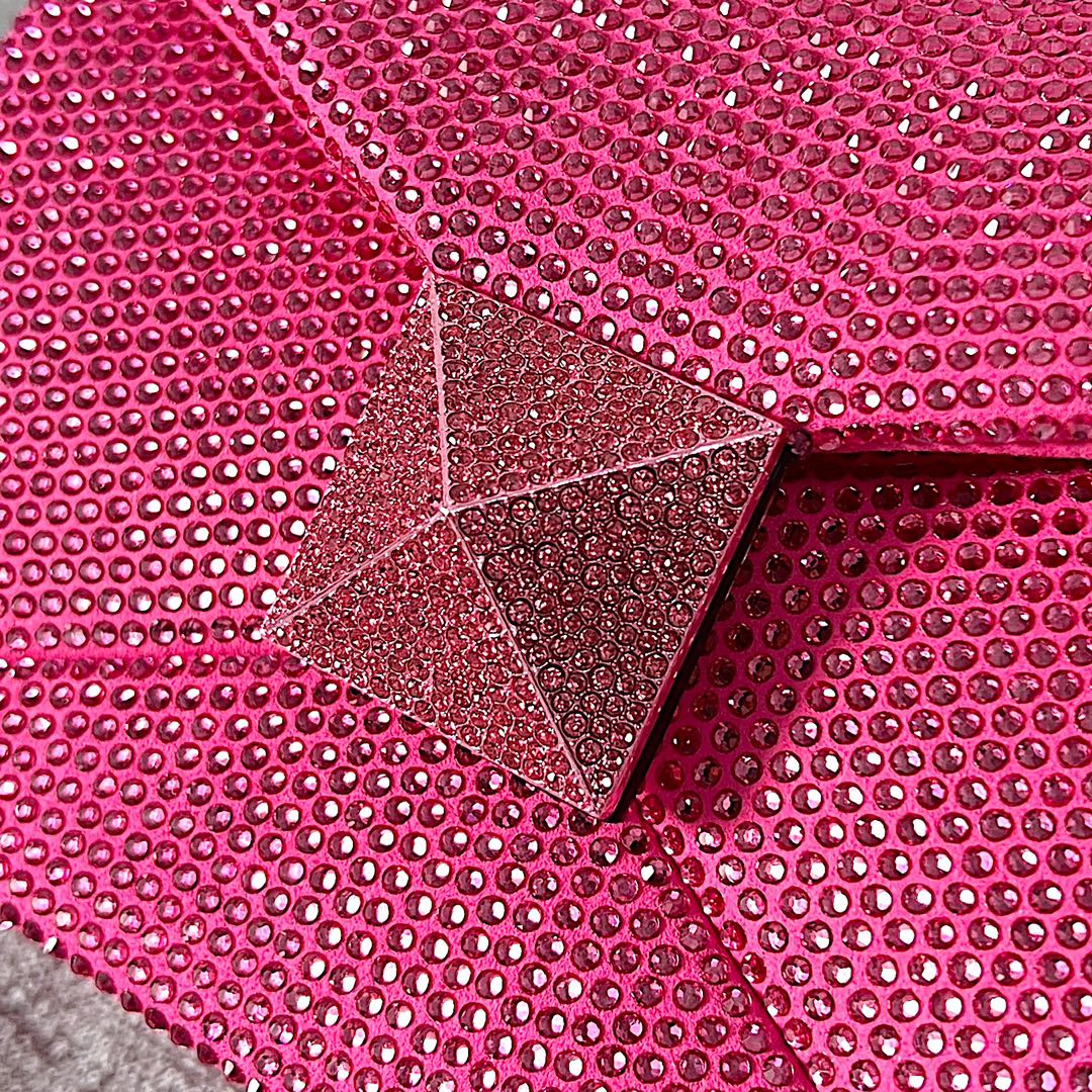 Va1e*ntin0 Onestud Crossbody Bag Pink