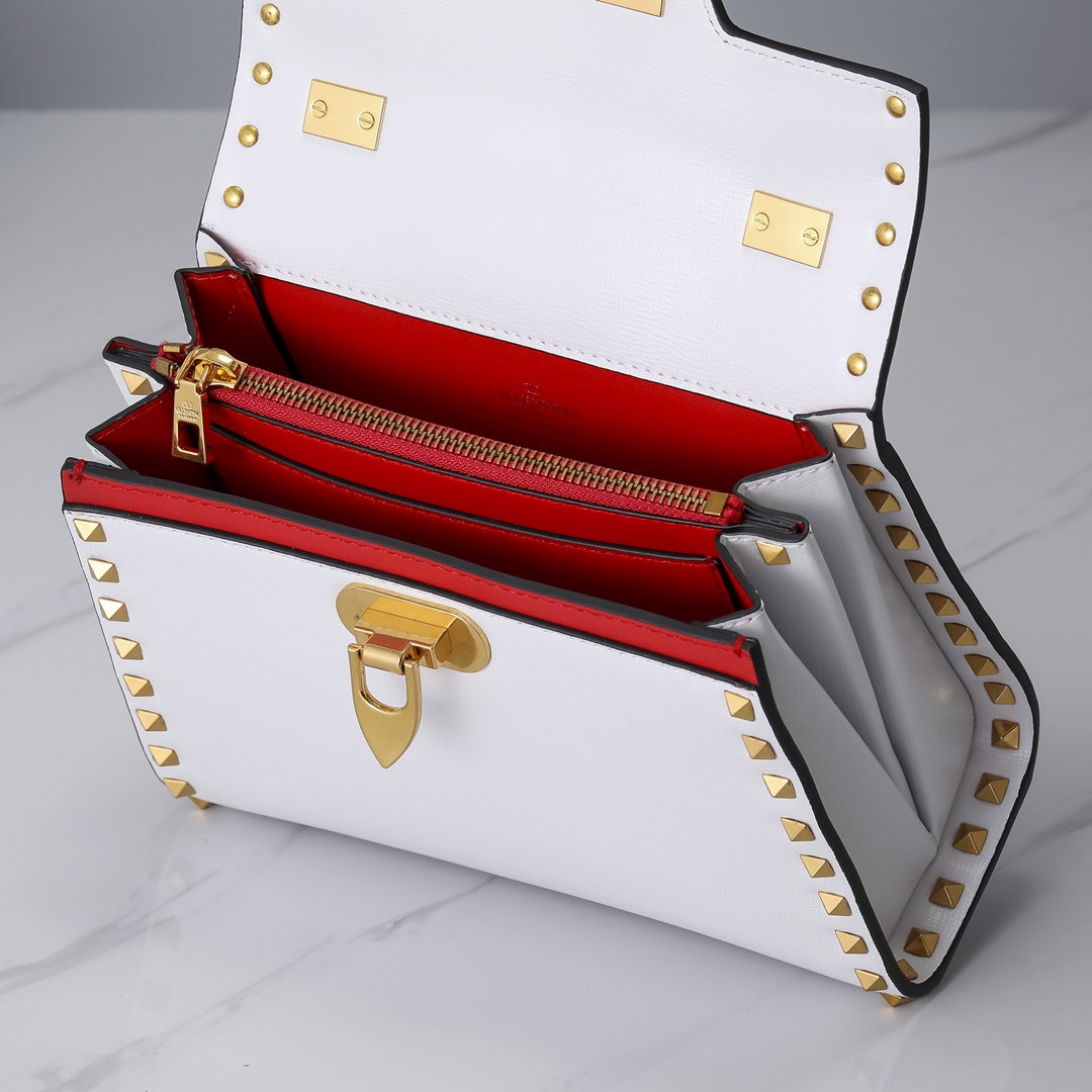 Va1e*ntin0 Garavani Rockstud Alcove bag White