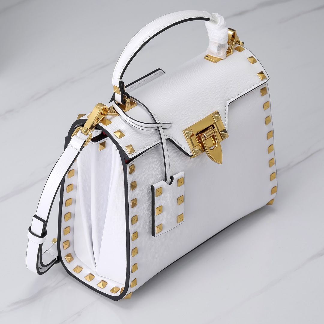 Va1e*ntin0 Garavani Rockstud Alcove bag White