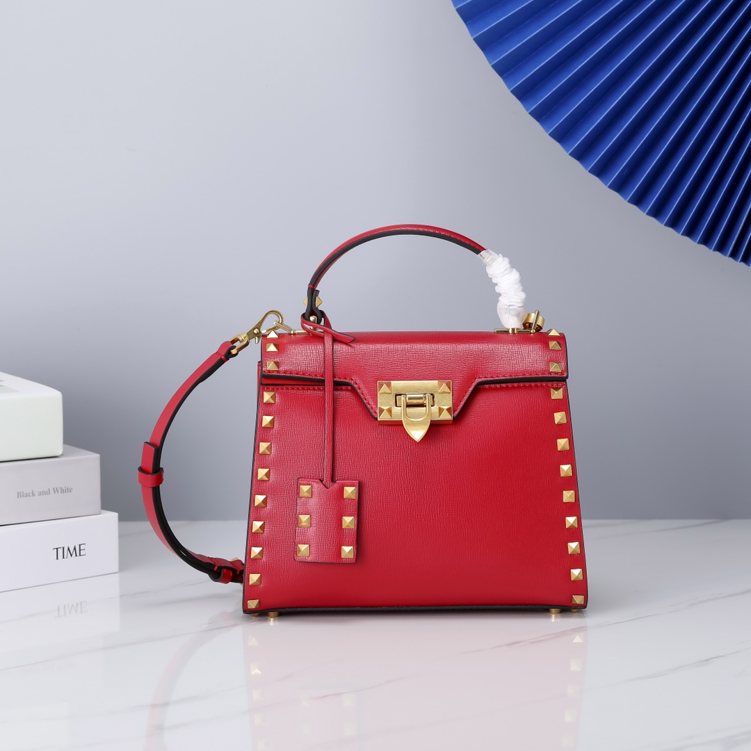 Va1e*ntin0 Garavani Rockstud Alcove bag Red