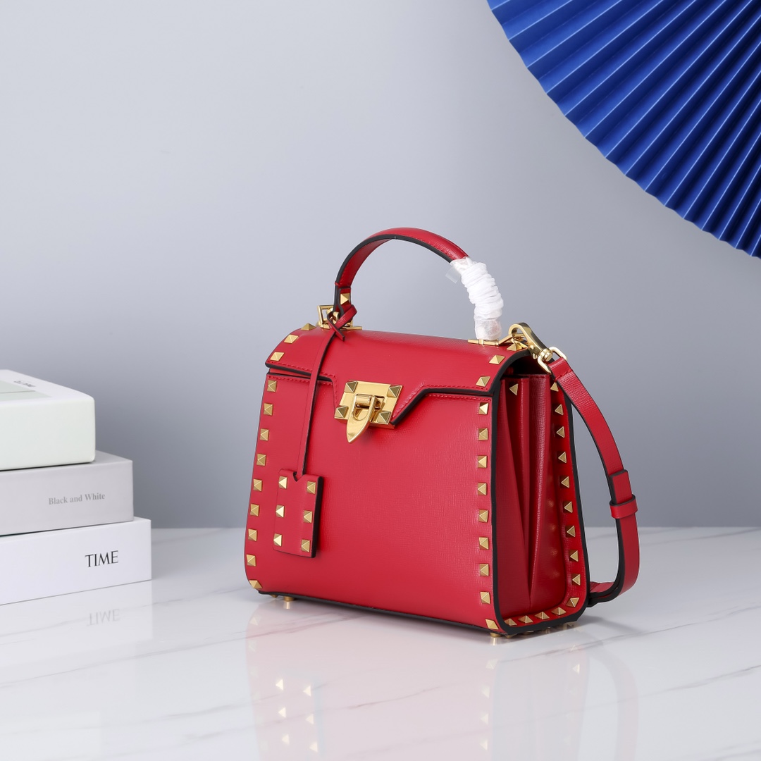 Va1e*ntin0 Garavani Rockstud Alcove bag Red