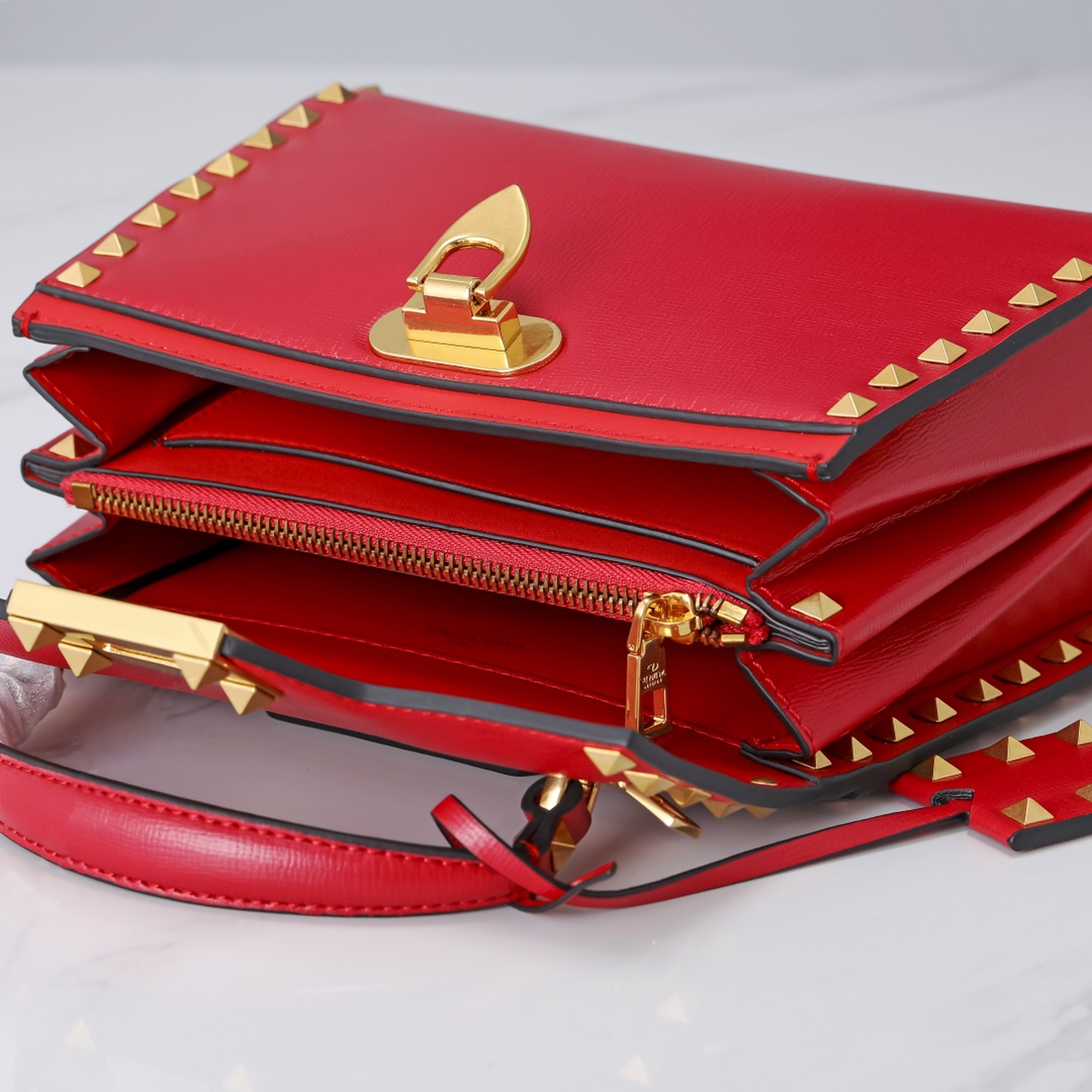 Va1e*ntin0 Garavani Rockstud Alcove bag Red
