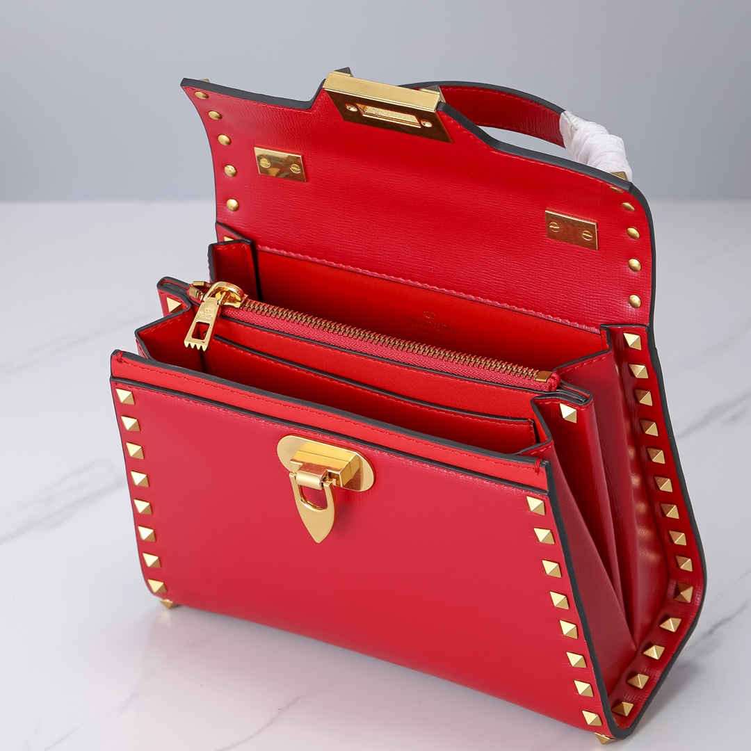 Va1e*ntin0 Garavani Rockstud Alcove bag Red