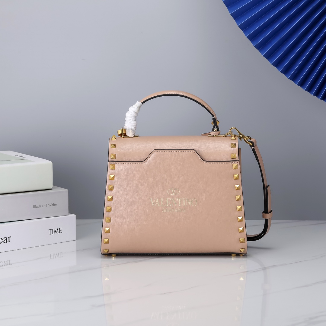 Va1e*ntin0 Garavani Rockstud Alcove bag Pink