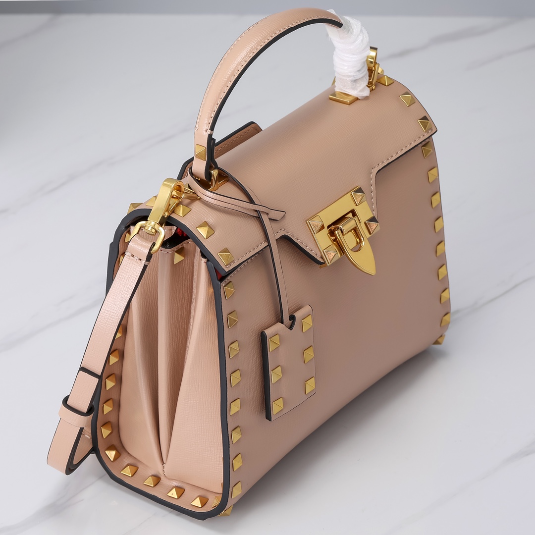 Va1e*ntin0 Garavani Rockstud Alcove bag Pink